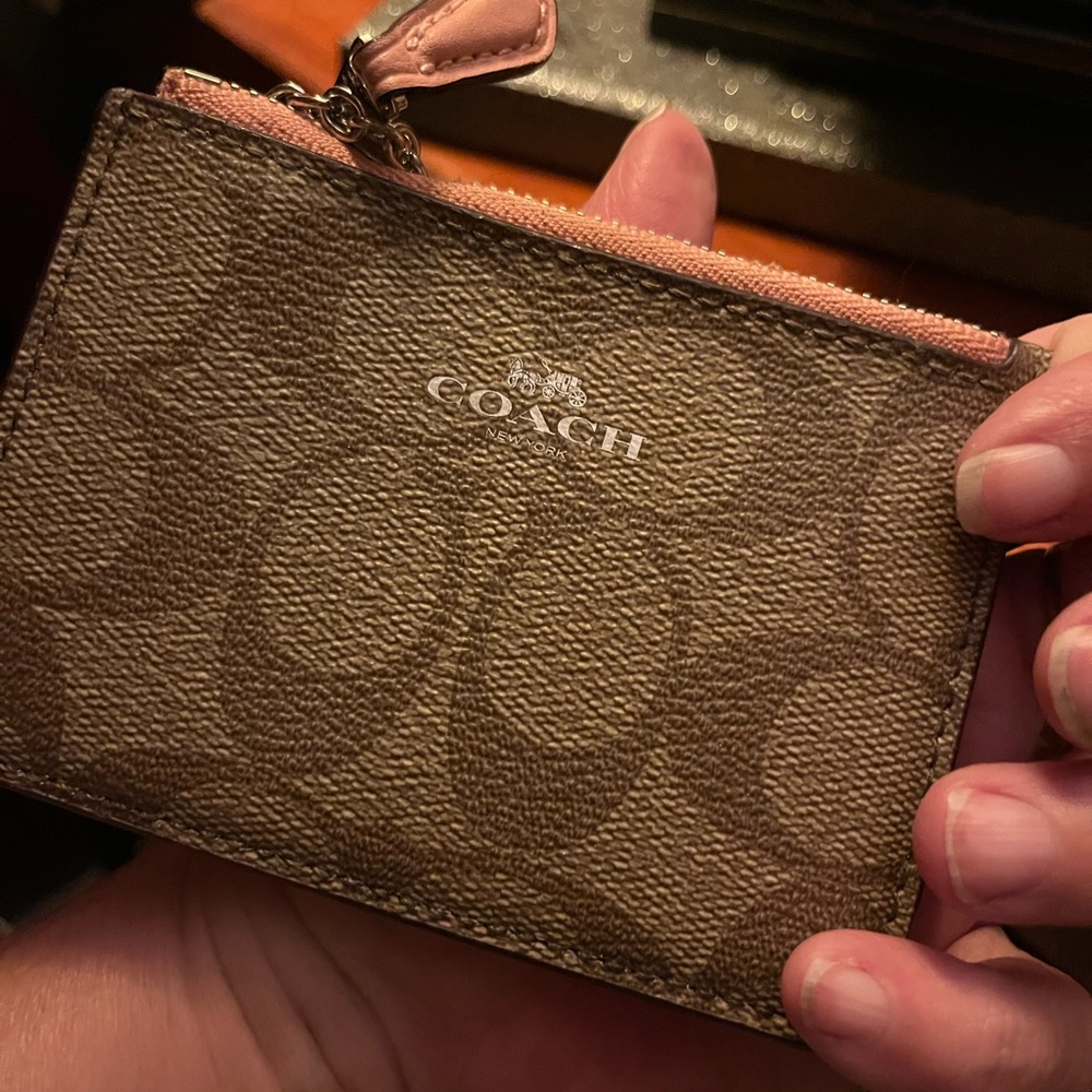 Small pink coach wallet